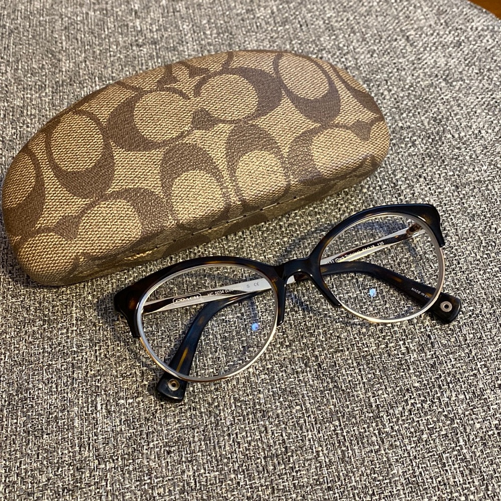 Coach frames